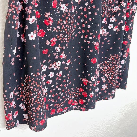 Lane Bryant Shirt Womens 14 Black Red Floral Ruffle Sleeve Blouse Top Summer - Picture 3 of 9